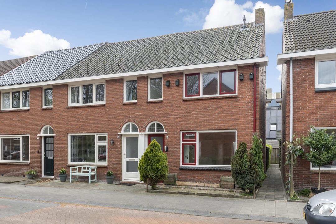 Photo 7 of Leliestraat 3