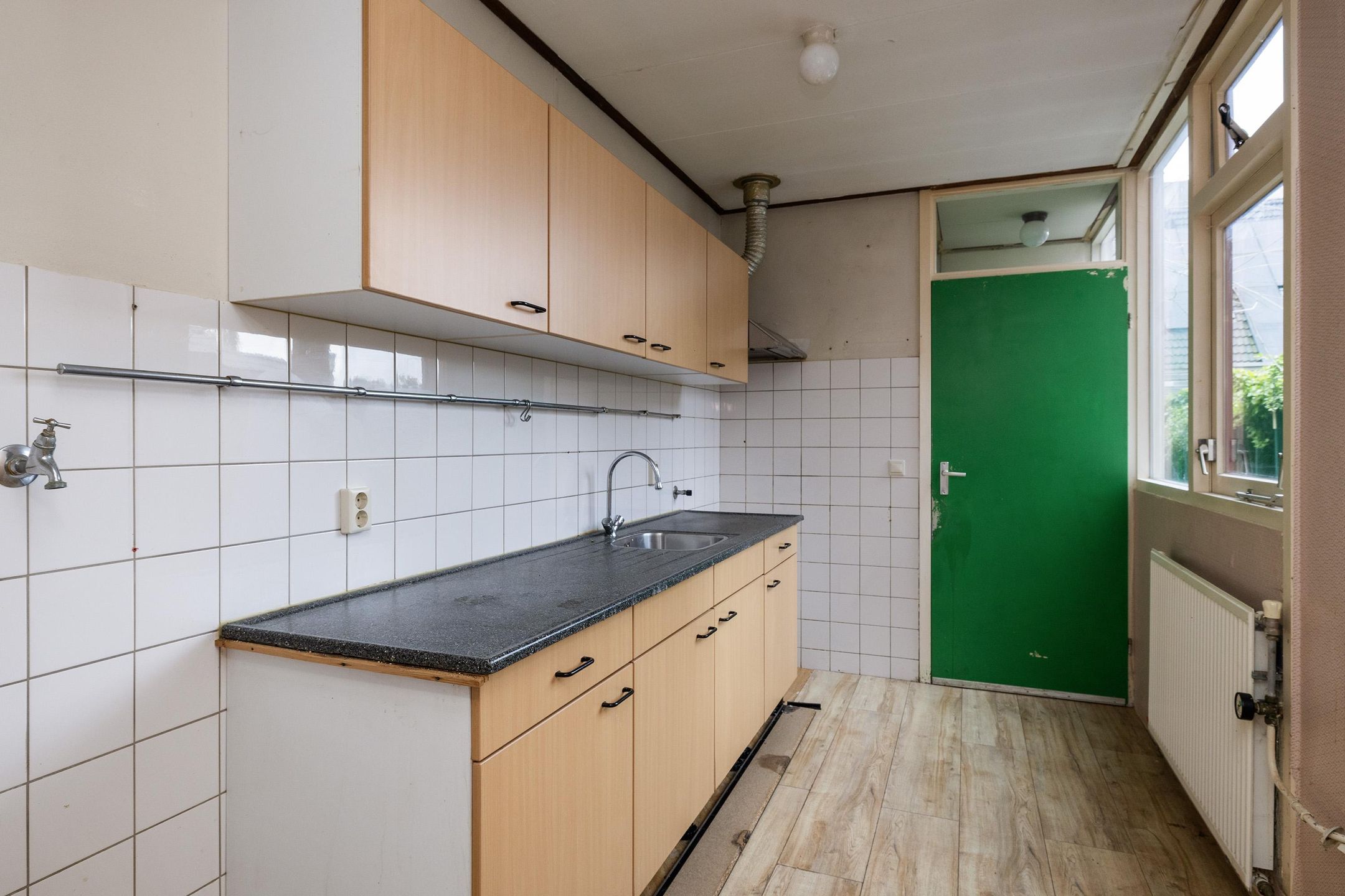 Photo 12 of Leliestraat 3