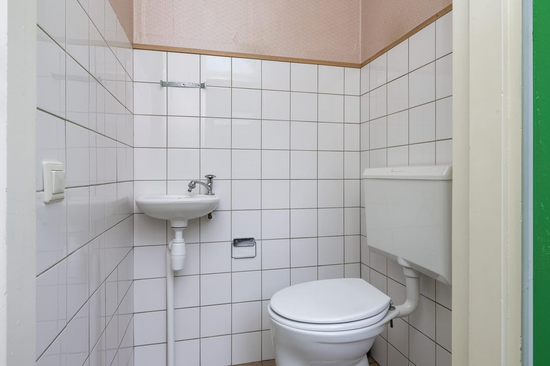 Photo 13 of Leliestraat 3