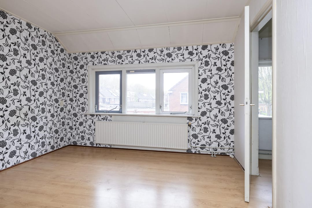 Photo 11 of Leliestraat 3