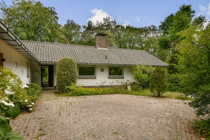 Vrijstaande woning te koop: Beethovenlaan 22, Hilversum