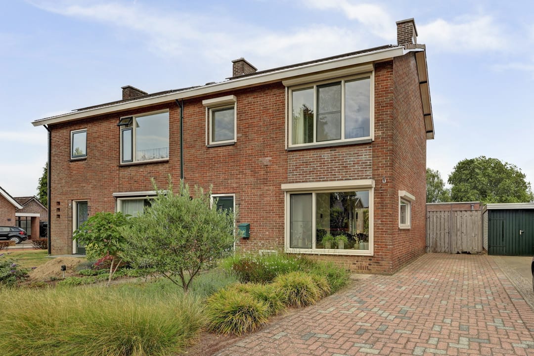 Foto 1 van Julianastraat 27