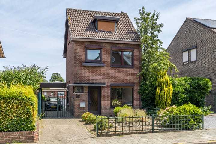 Vrijstaande woning te koop: Molenstraat 52, Brunssum