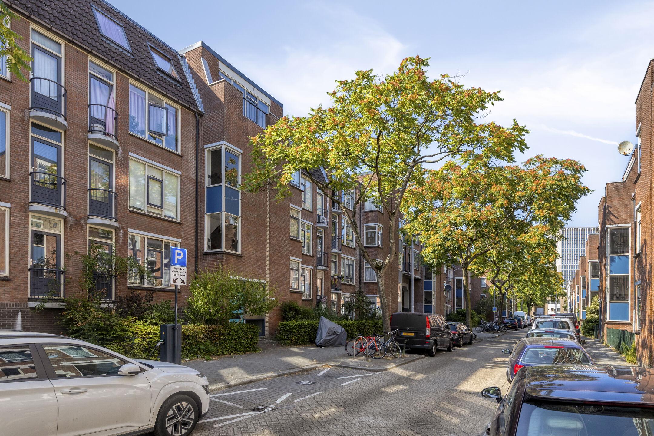 Bloemkwekersstraat 83 