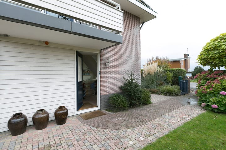 Foto 5 van Nieuw-Loosdrechtsedijk 240-C