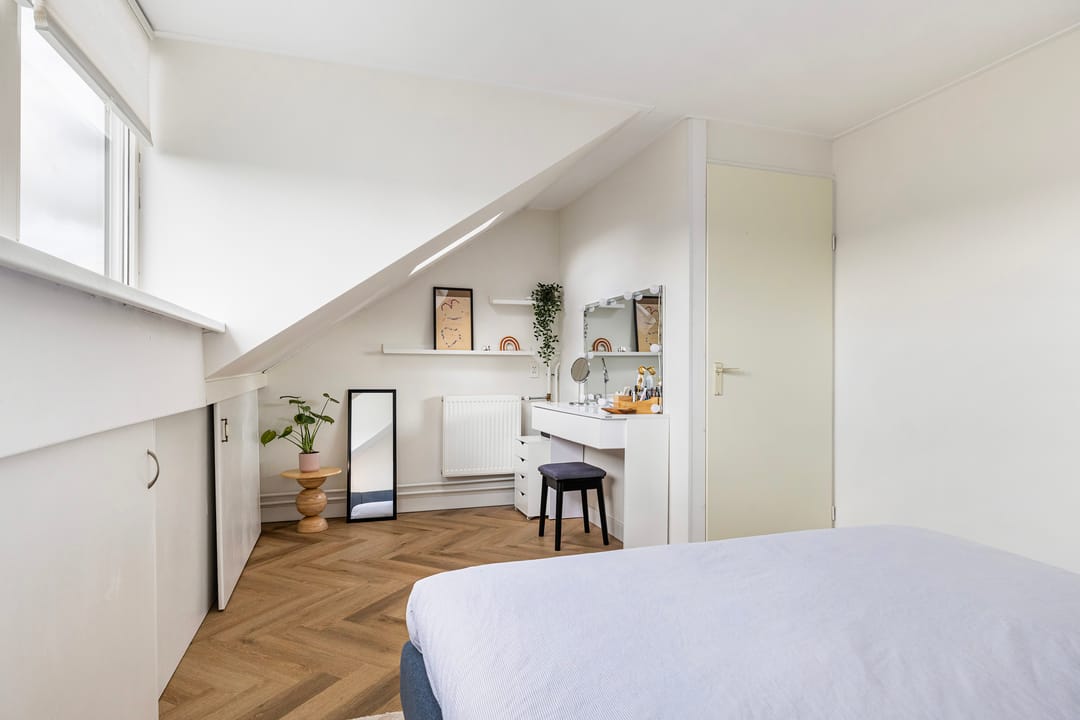 Photo 31 of Bizetstraat 75