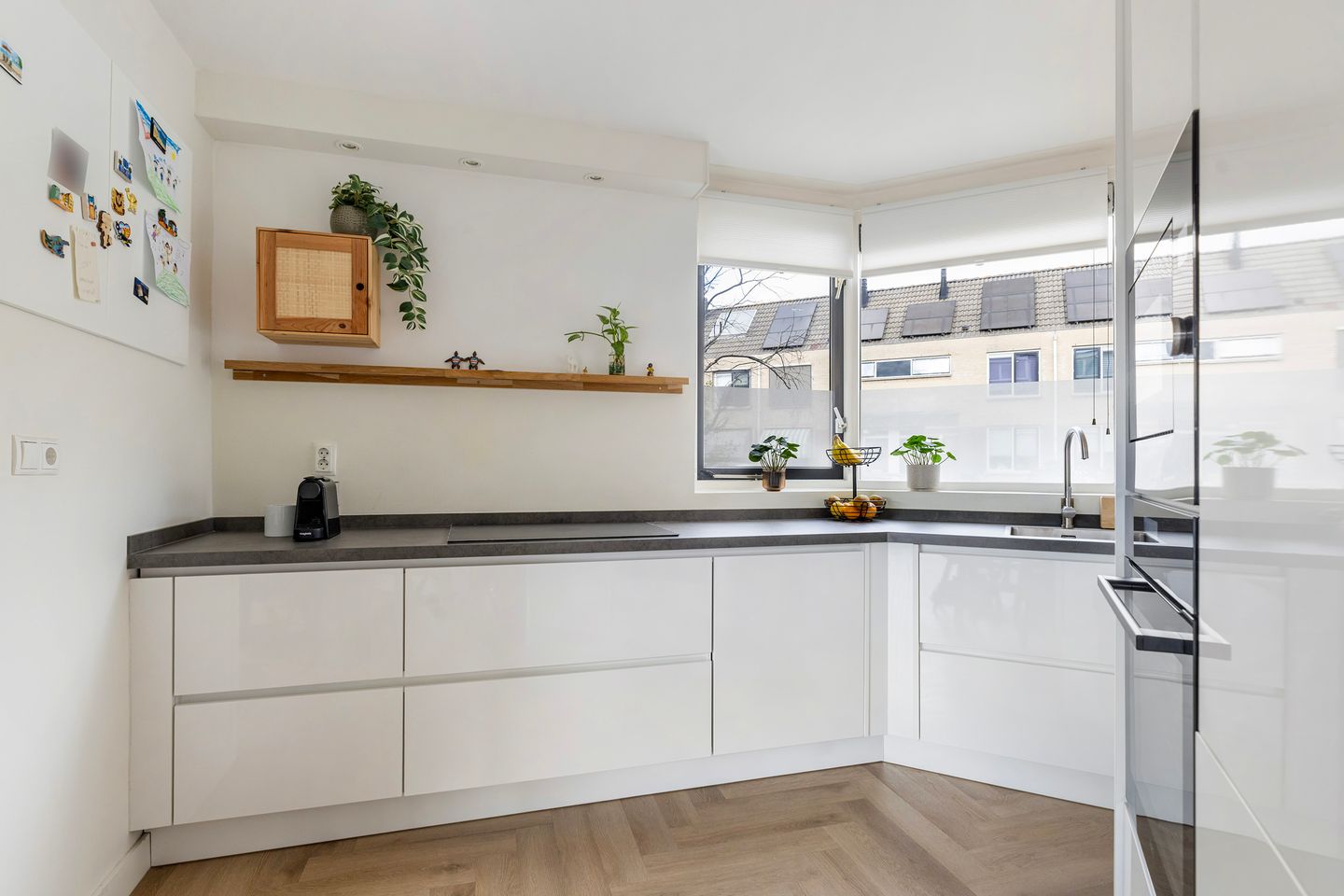 Photo 14 of Bizetstraat 75