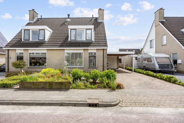 Twee-onder-één-kap te koop: Weidemaad 69, Oosterwolde (Fr)