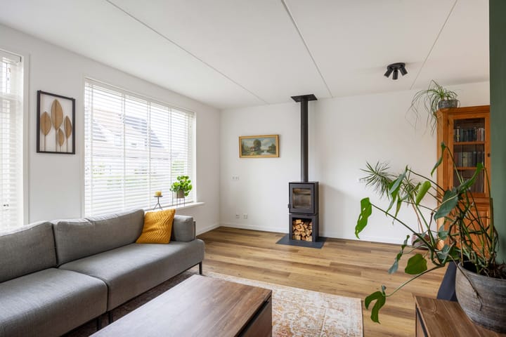 Twee-onder-één-kap te koop: Weidemaad 69, Oosterwolde (Fr)
