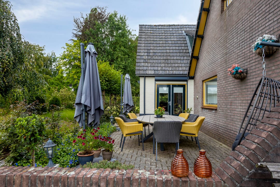 Photo 58 of Ravenstraat 12