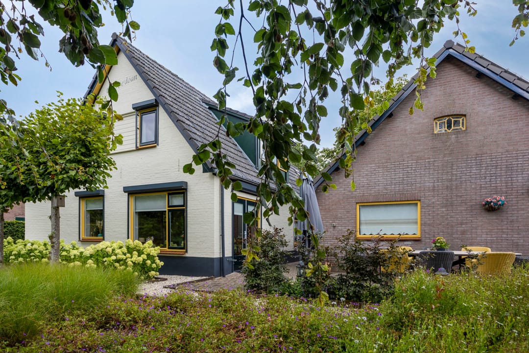 Photo 61 of Ravenstraat 12
