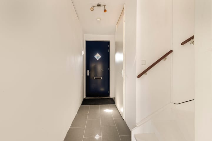 Tussenwoning te koop: Spinsteen 19, Beverwijk