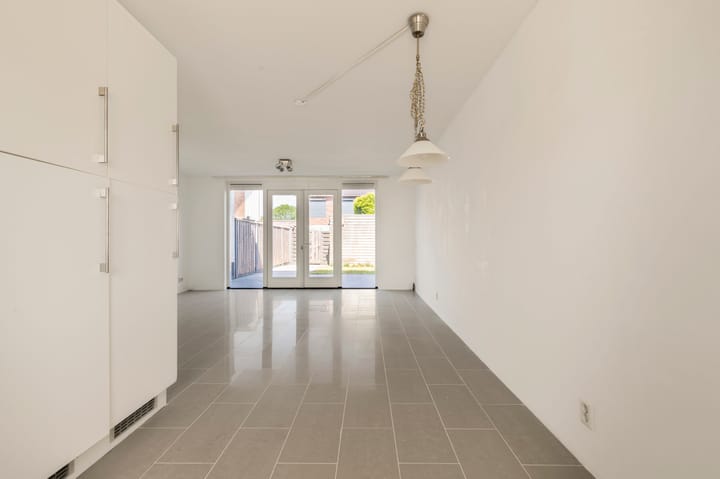Tussenwoning te koop: Spinsteen 19, Beverwijk