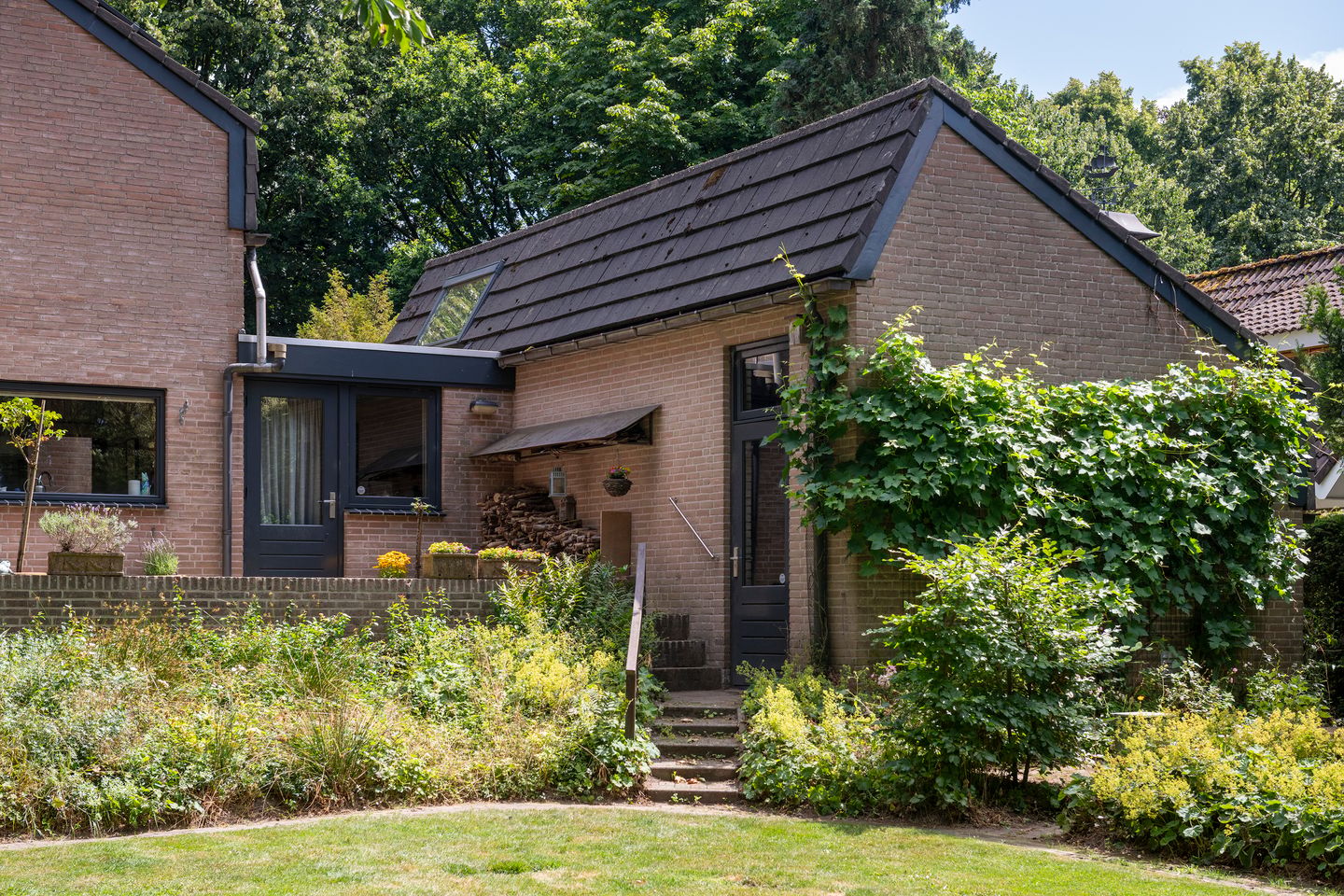 Photo 64 of Dreyenseweg 8-A