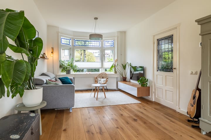 Tussenwoning te koop: Achillesstraat 106, Breda