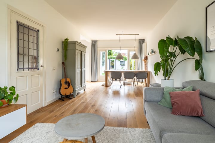 Tussenwoning te koop: Achillesstraat 106, Breda