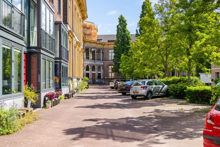 Photo 2 of Kamerlingheplein 24