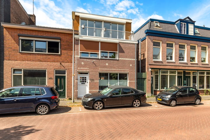 Hoekwoning te koop: Wijkerstraatweg 277, Velsen-Noord
