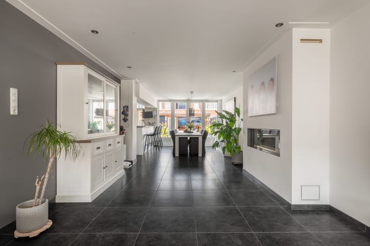 Hoekwoning te koop: Wijkerstraatweg 277, Velsen-Noord