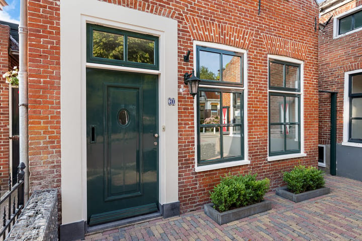 Vrijstaande woning te koop: Pastorieweg 30, Warffum