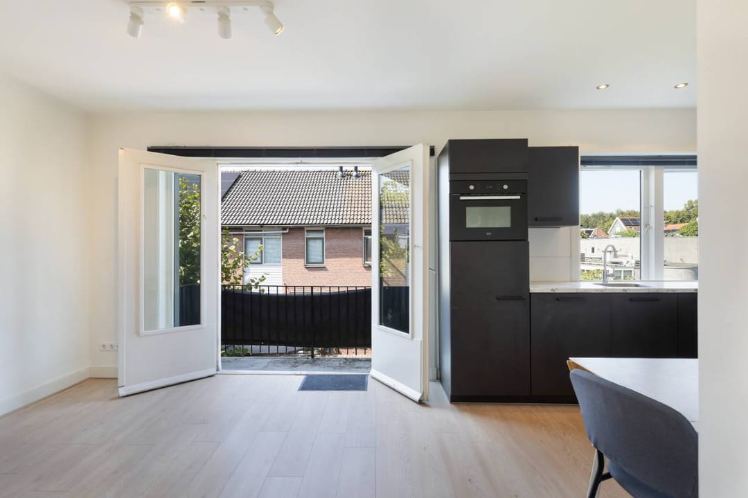 Photo 7 of Van Speykstraat 2-B2