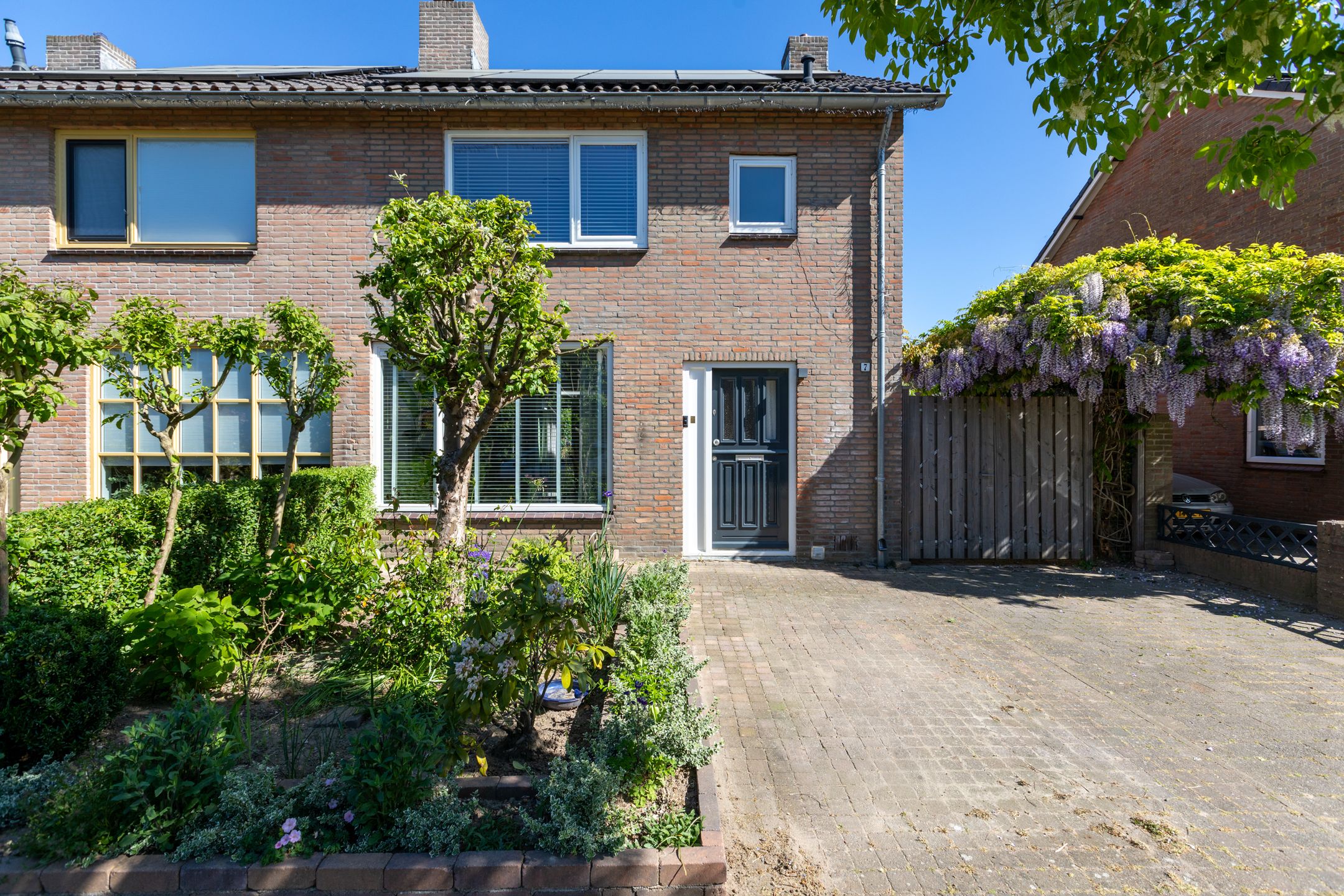 Photo 9 of Poelsstraat 7