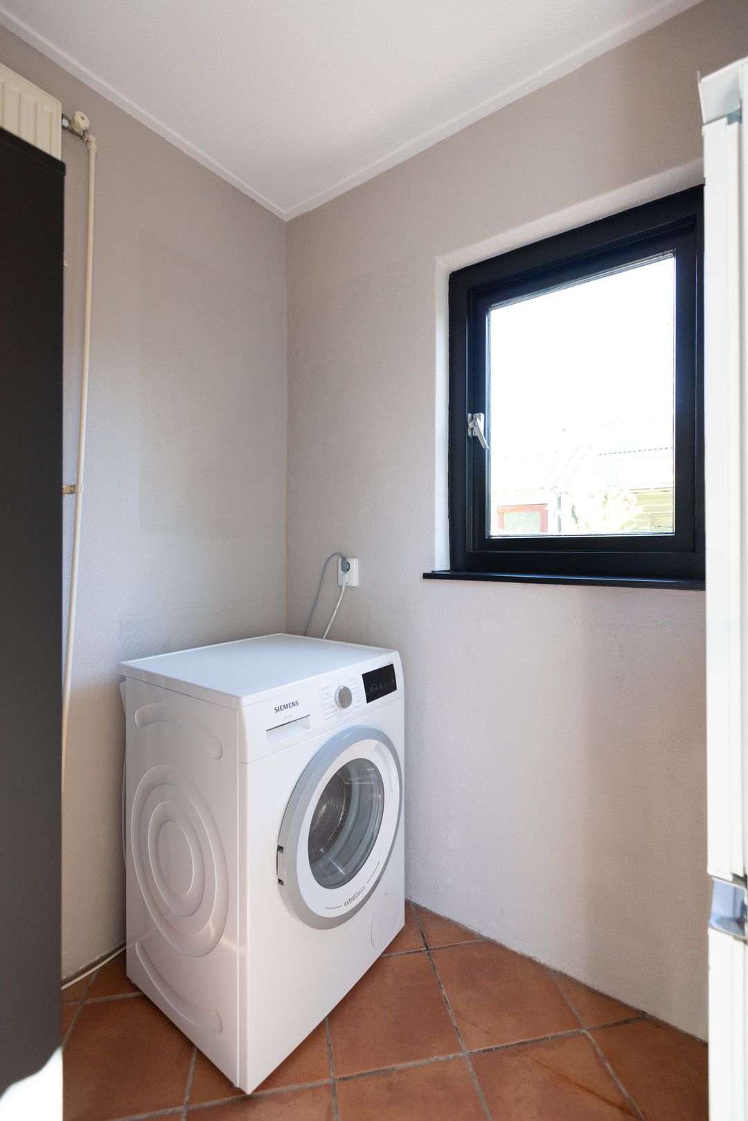 Photo 31 of Poelsstraat 7
