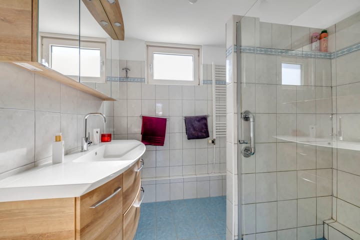 Tussenwoning te koop: Komeet 18, Hellevoetsluis
