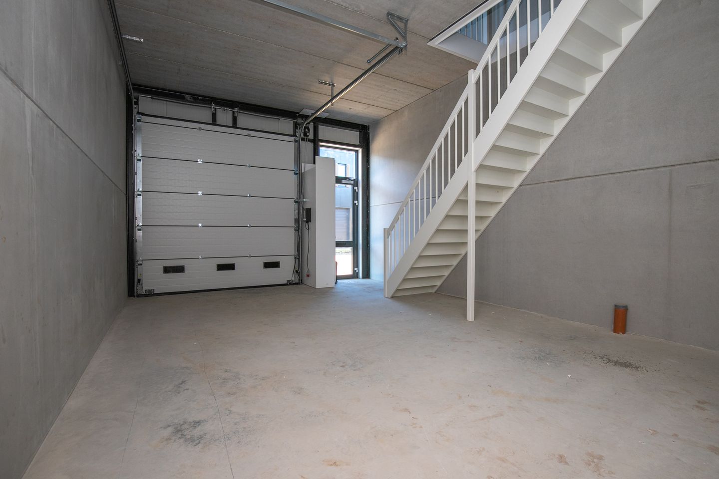 View photo 4 of Banksstraat 3-U
