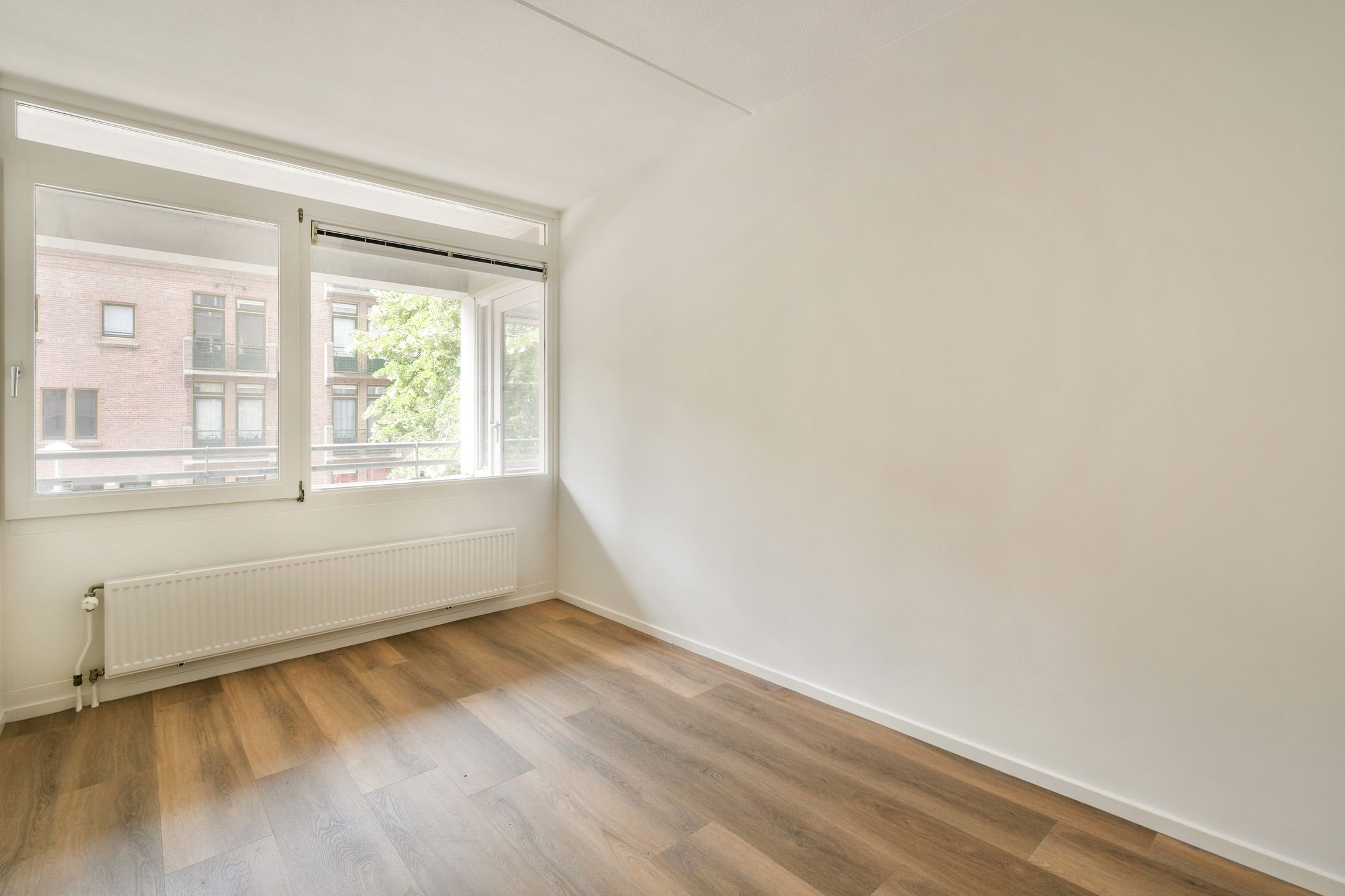 Photo 9 of Trompenburgstraat 6-G