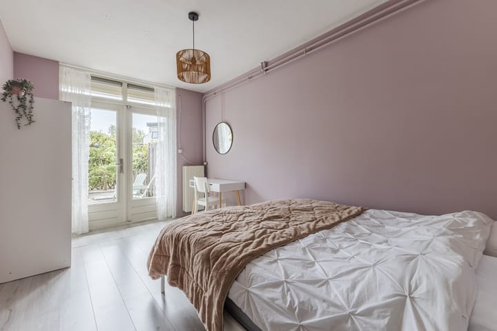 Tussenwoning te koop: Vledderdiep 10, Zaandam
