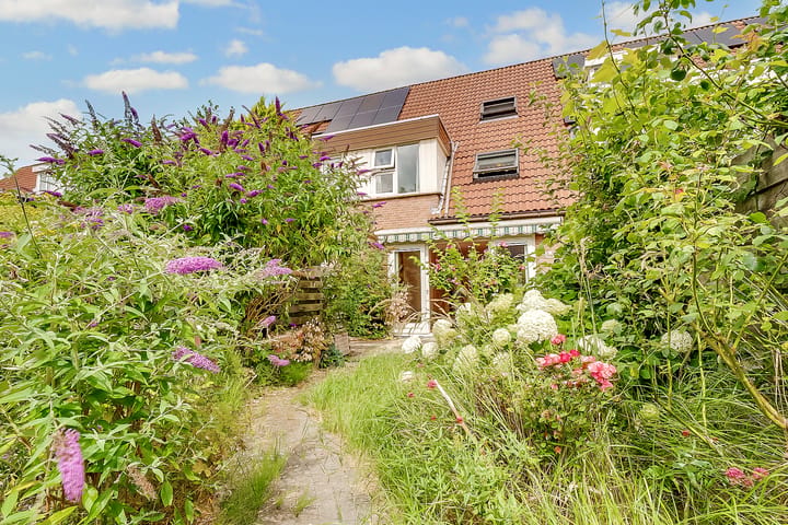 Tussenwoning te koop: Mijndenhof 107, Amsterdam