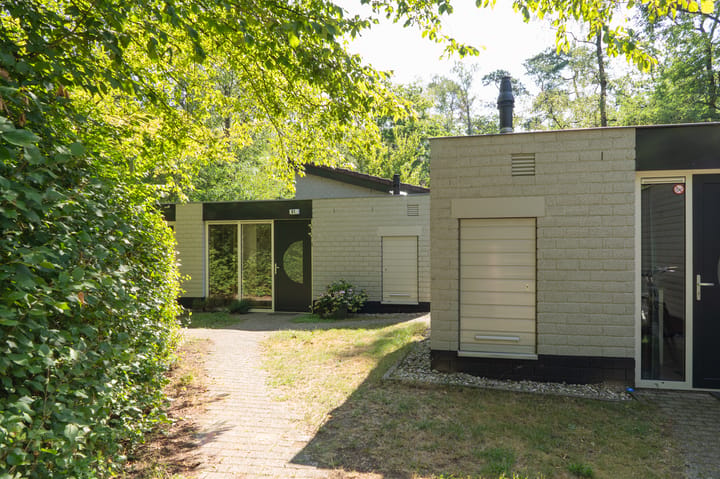 Hoekwoning te koop: Kerkendelweg 30-81, Kootwijk