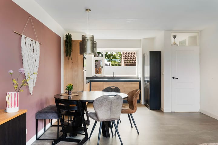 Tussenwoning te koop: van Coeverdenstraat 5, Goor