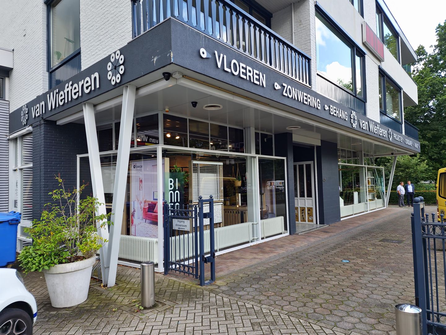 View photo 5 of Hogeweg 45
