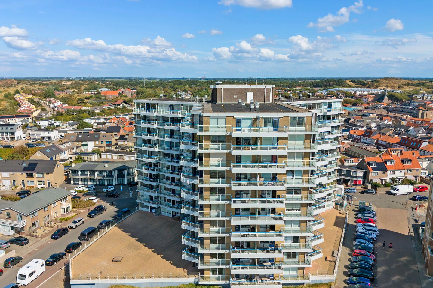 Foto 40 van Boulevard Ir de Vassy 153