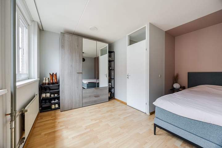 Tussenwoning te koop: Zuidmolenstraat 42, Bergen Op Zoom