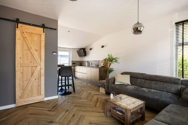 Hoekwoning te koop: Kerkstraat 9, Kommerzijl