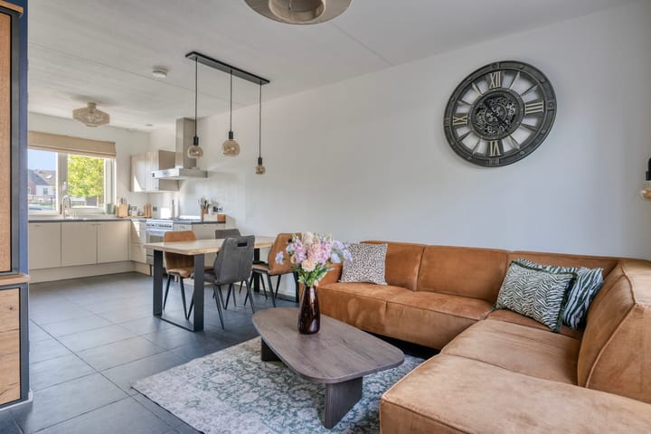 Tussenwoning te koop: De Uitvang 46, Bergeijk