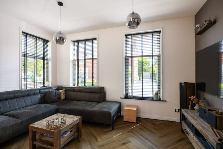 Hoekwoning te koop: Kerkstraat 9, Kommerzijl