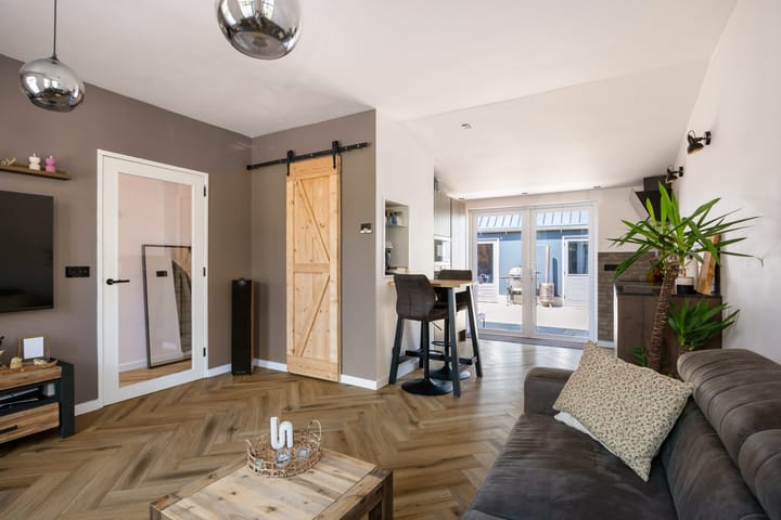 Hoekwoning te koop: Kerkstraat 9, Kommerzijl