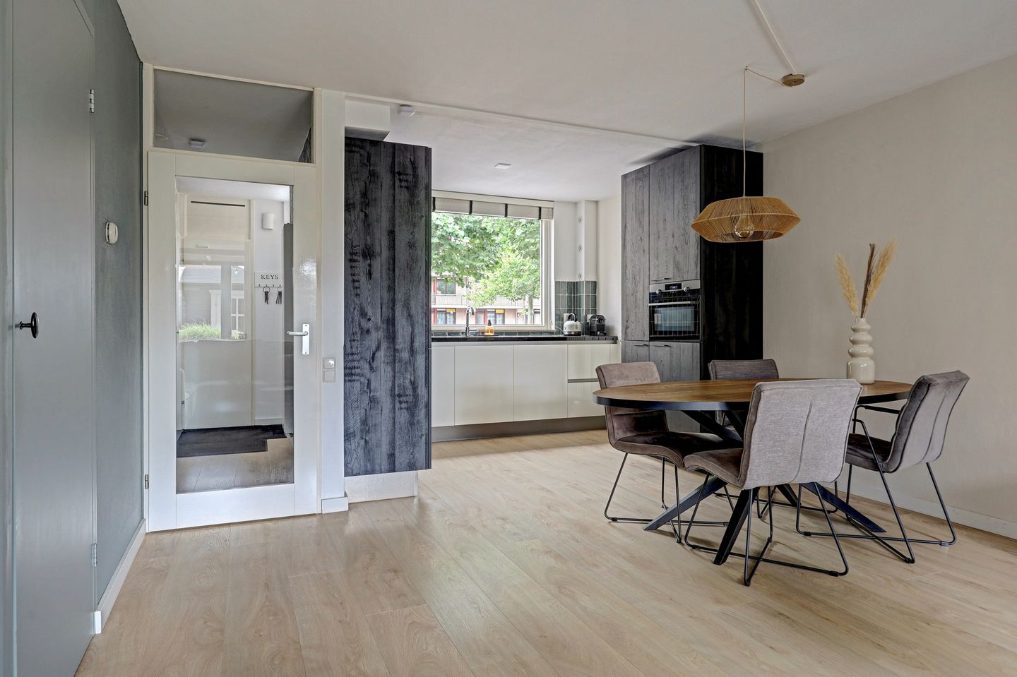 Photo 10 of Edisonstraat 141