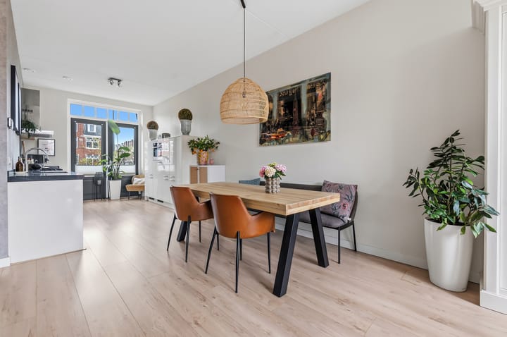 Tussenwoning te koop: Ernest Hemingwaypark 34, 'S-Gravenhage