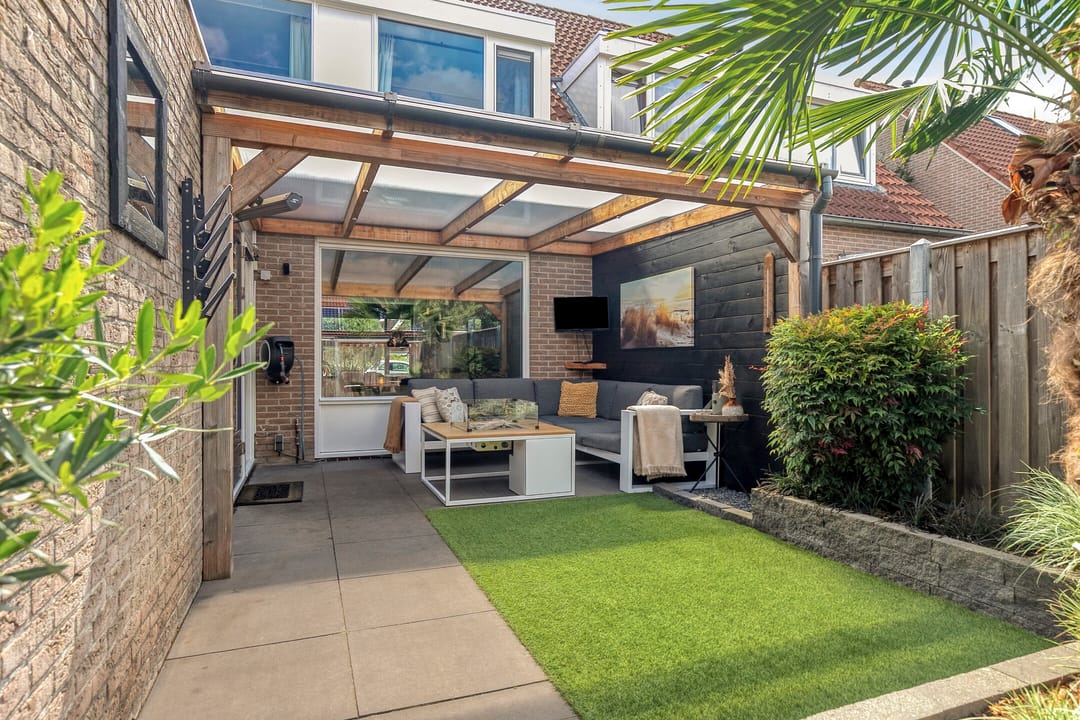 Photo 37 of Schokker 36