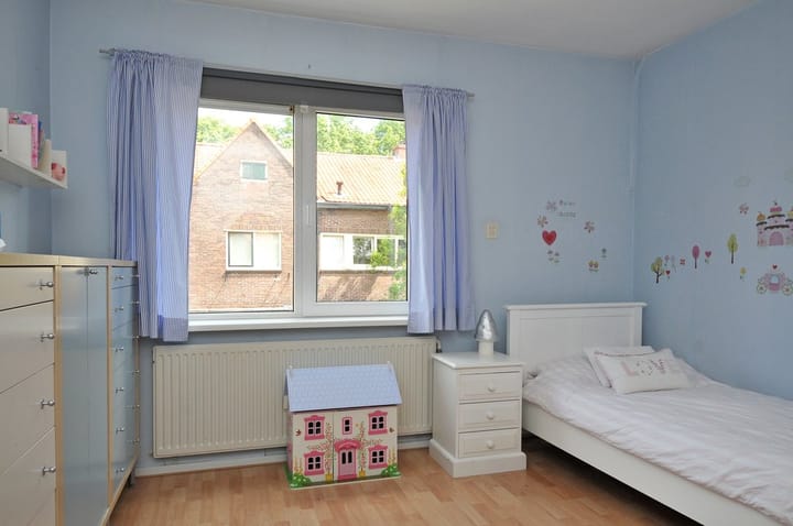 Tussenwoning te huur: Constantiastraat 27, Hilversum