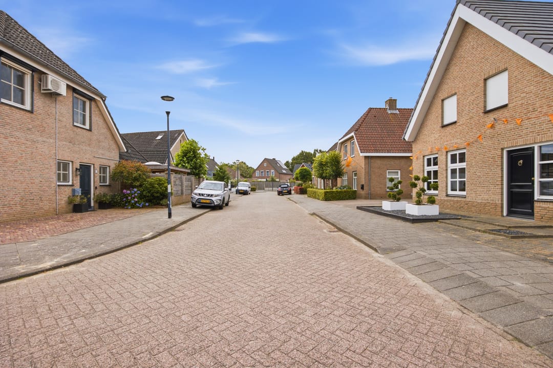 Photo 32 of Middenakker 37