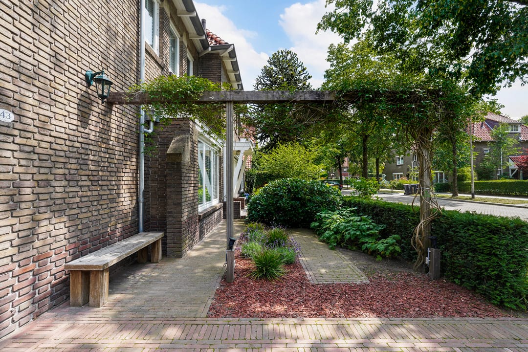 Photo 7 of Burgemeester van Meursstraat 43