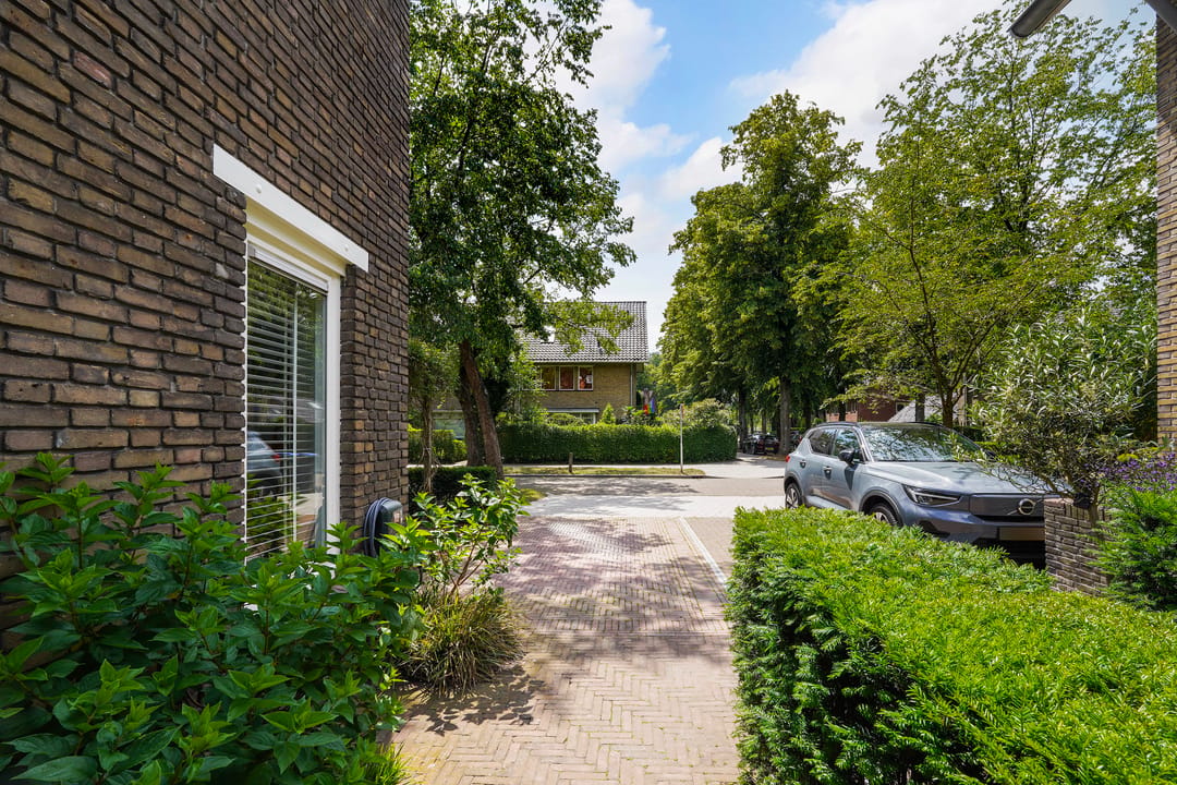Photo 8 of Burgemeester van Meursstraat 43