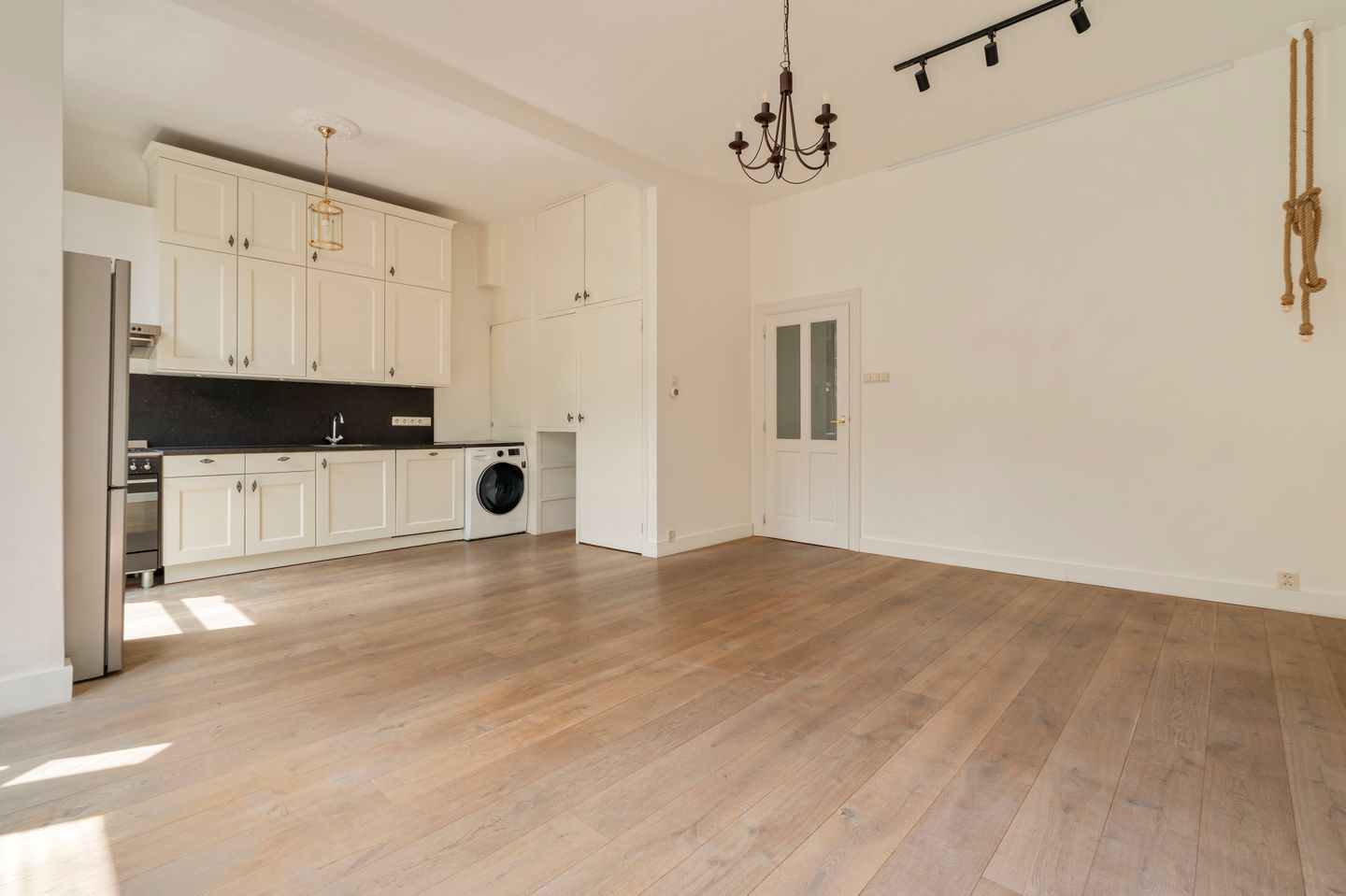 Photo 5 of Johannes Verhulststraat 206-2