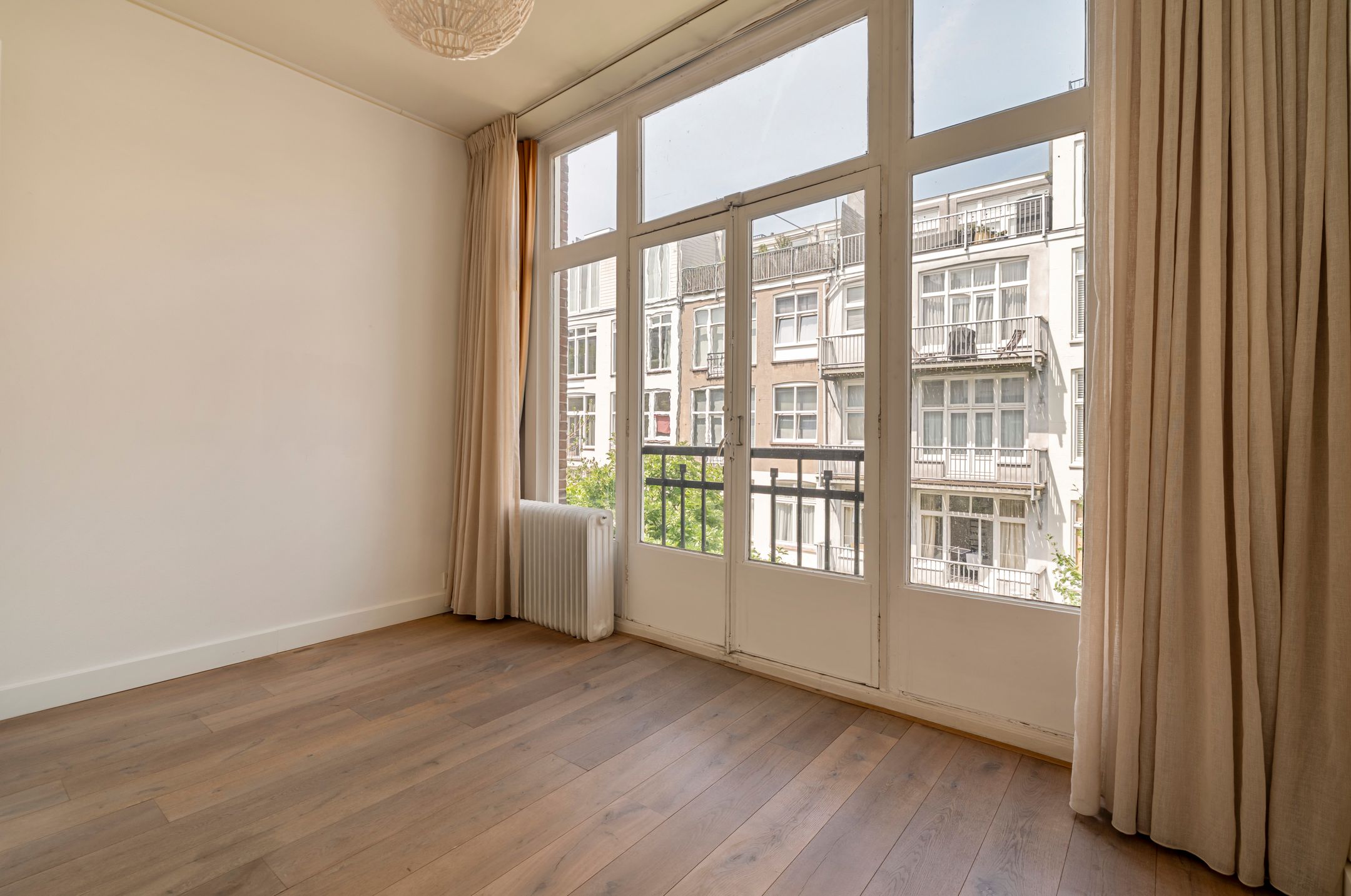 Photo 18 of Johannes Verhulststraat 206-2